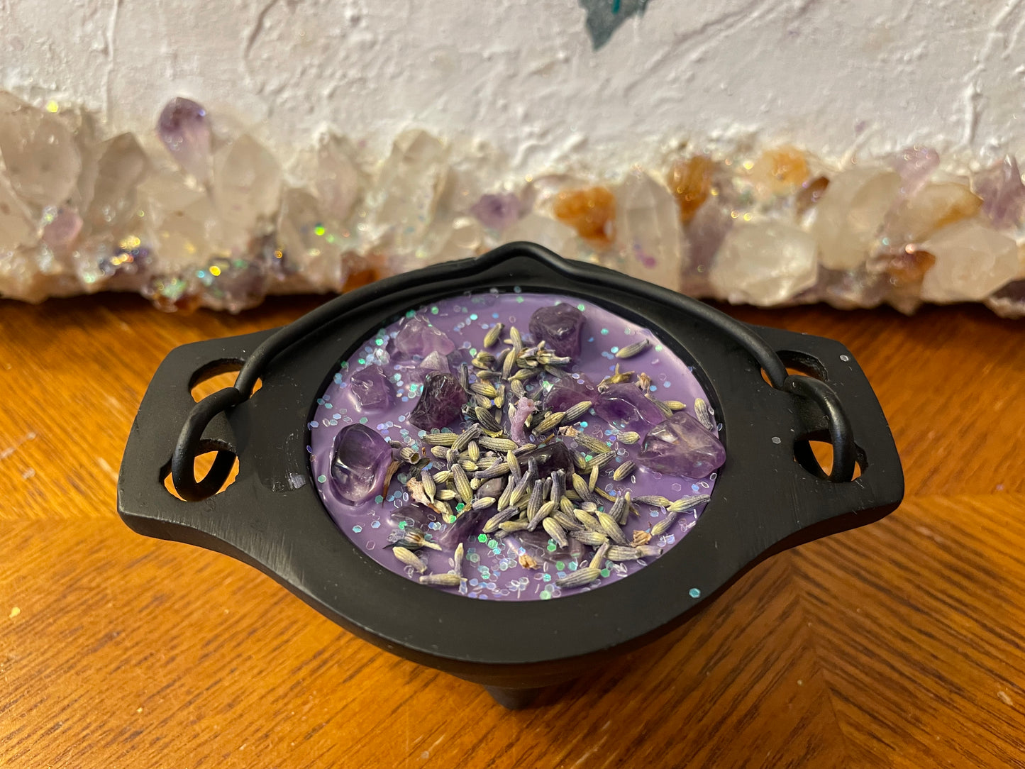 Magic Cauldron Candle - Lavender with Amethyst and Lavender Herb