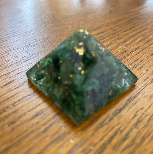 Heart Chakra mini orgonite - Green Aventurine