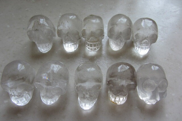 Clear quartz skull for meditation, one quartz skull, meditation, clearing energy, esoteric skull, powerful energy skulls for downloads