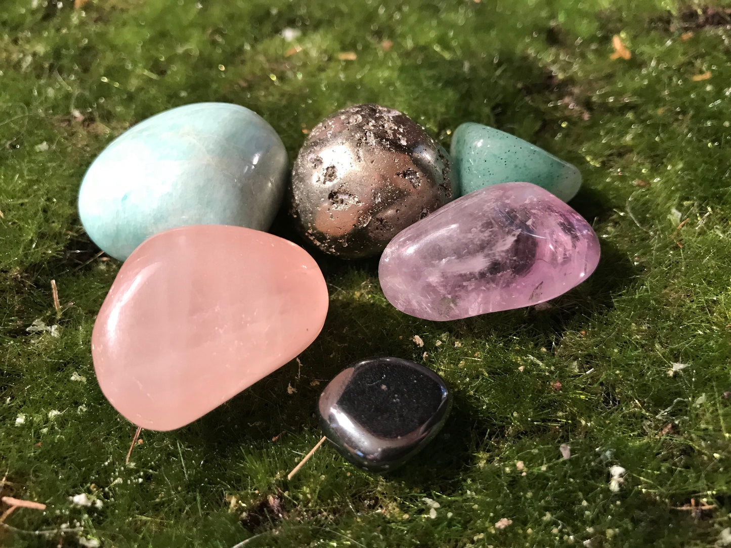 Leo the Lion crystals set, Astrology horoscope stones set and pouch, birthday gift zodiac set, Leo birthday ideas, tumbled polished crystals