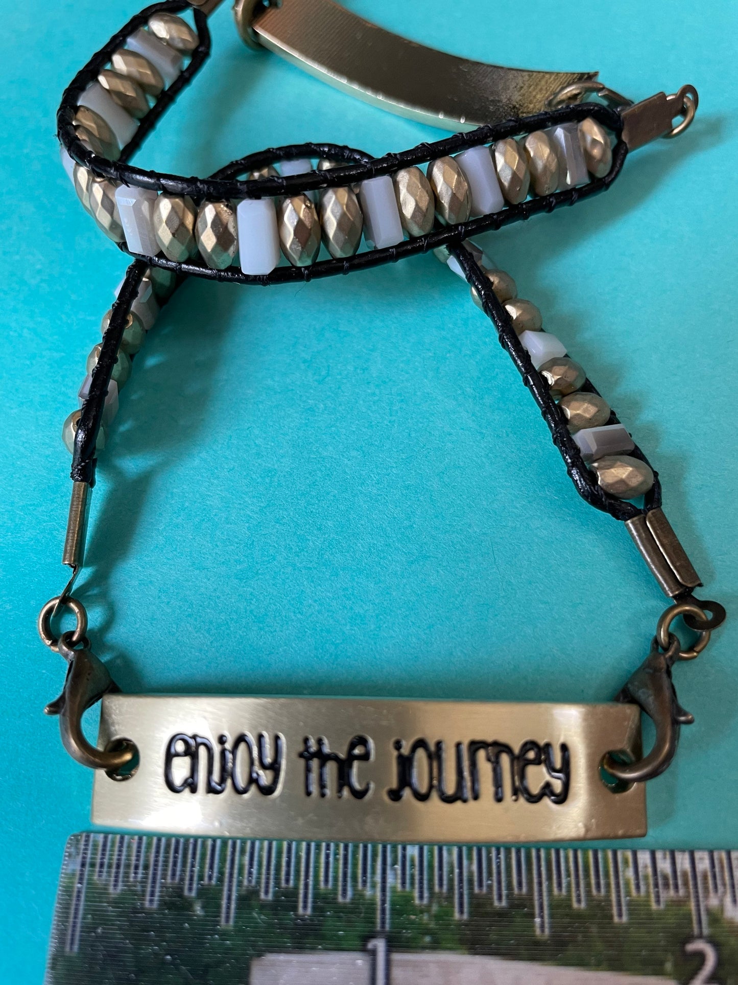 Cute antique gold bracelet With gold and white beads enjoy the journey
