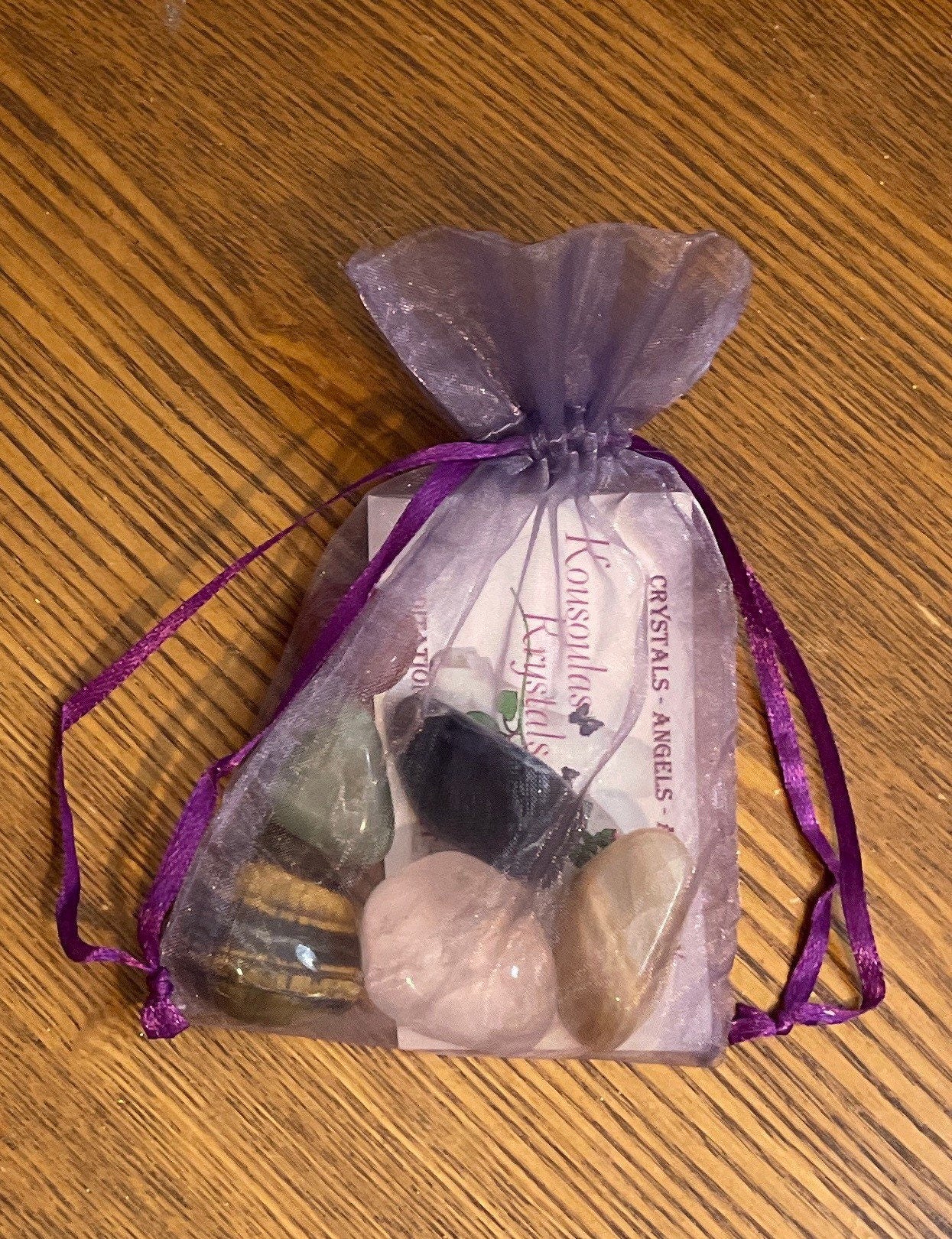 Weight loss crystal set includes 6 large tumbled crystal including a beautiful Tiger's Eye heart.