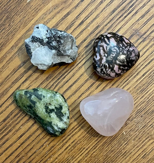 Attract and grow love with this powerful large stones 4 piece crystal set