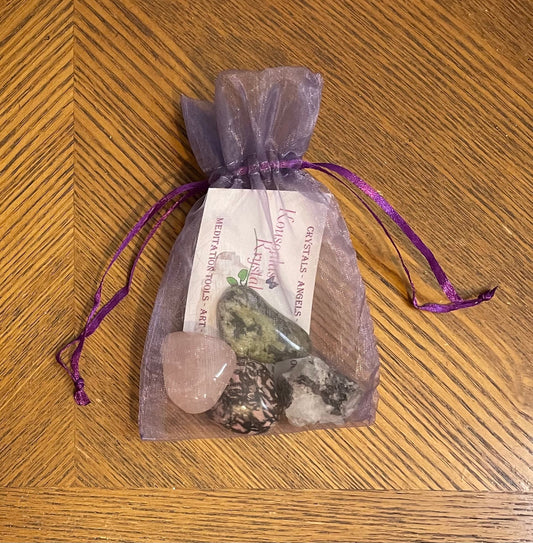 Attract and grow love with this powerful large stones 4 piece crystal set