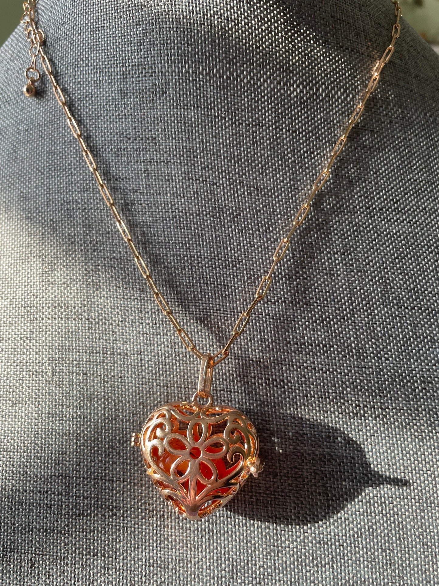 Gold locket with 7 interchangeable crystals on 16+”gold chain