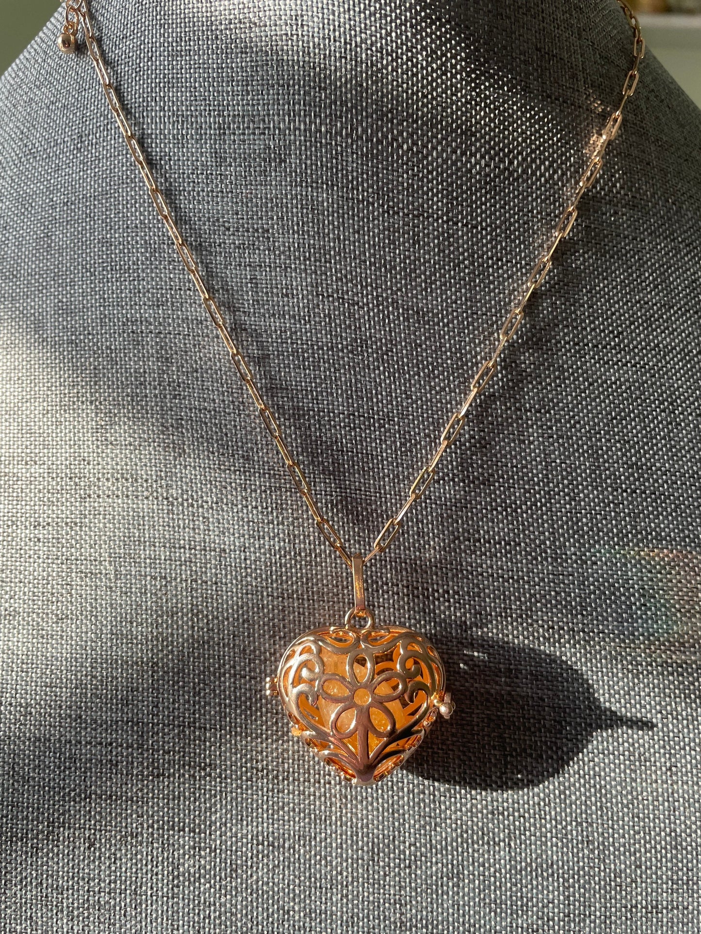 Gold locket with 7 interchangeable crystals on 16+”gold chain