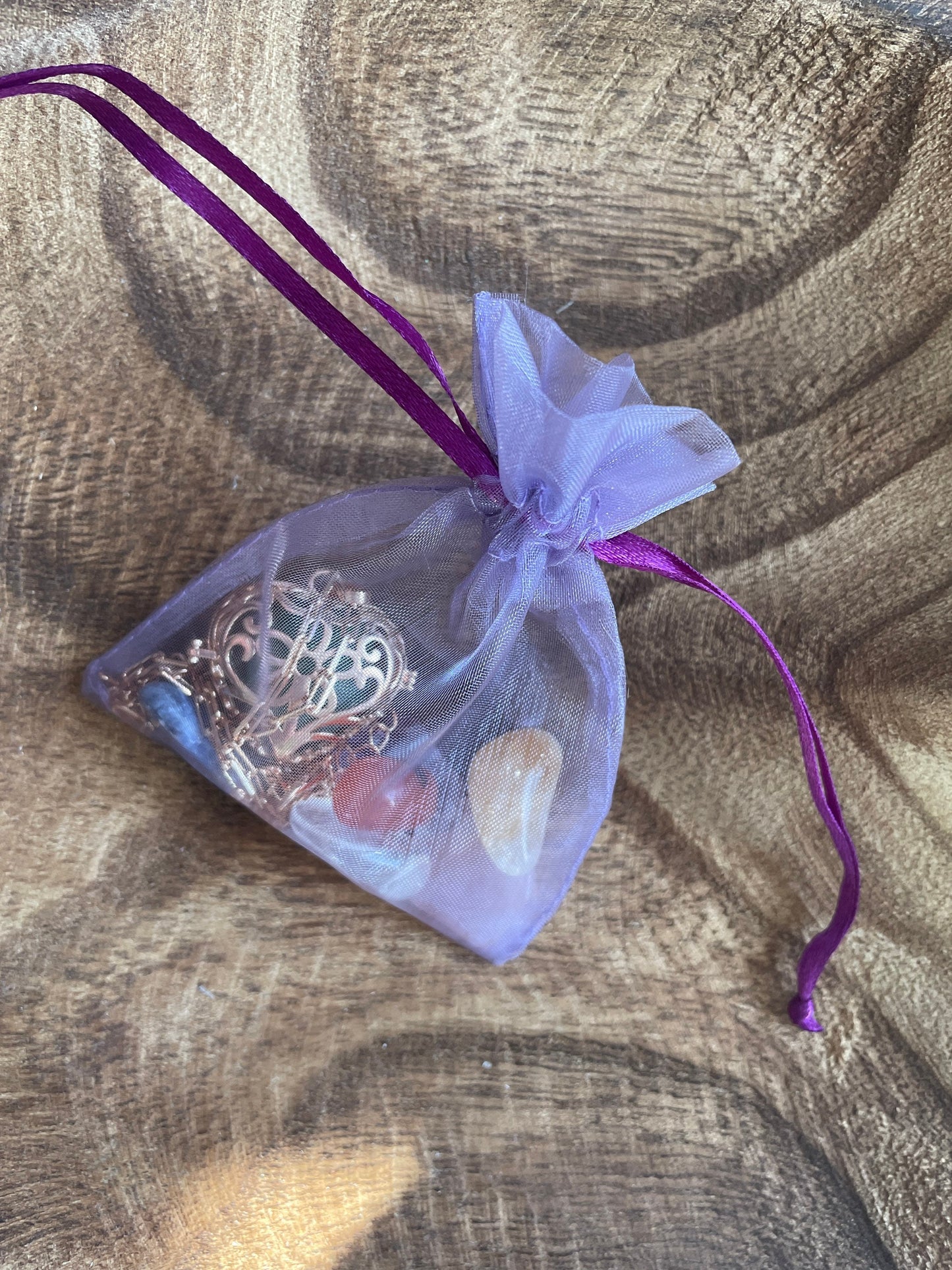 Gold locket with 7 interchangeable crystals on 16+”gold chain