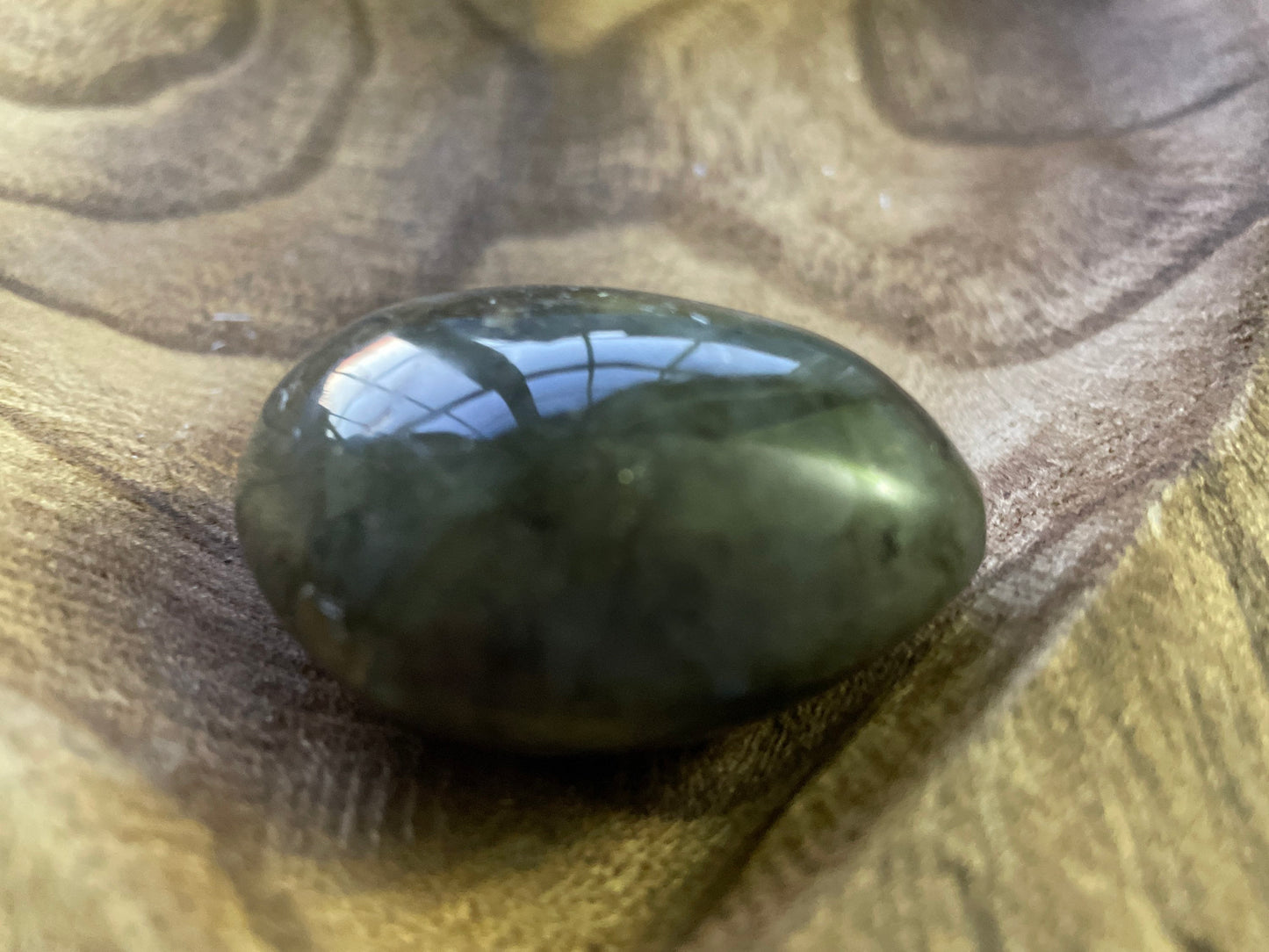 Pretty Labradorite Heart 3.2 ounces With low flash