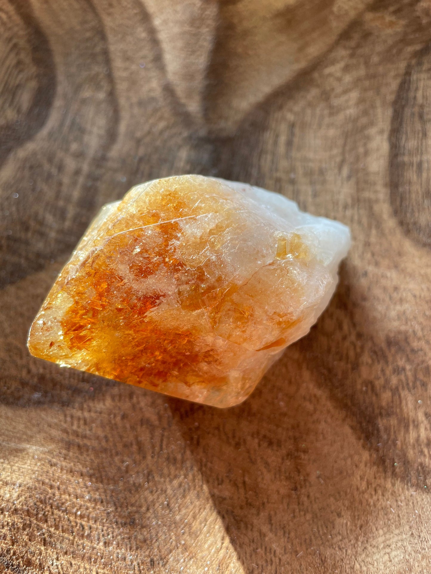 The money stone!! Beautiful citrine point crystal 6.1 ounces