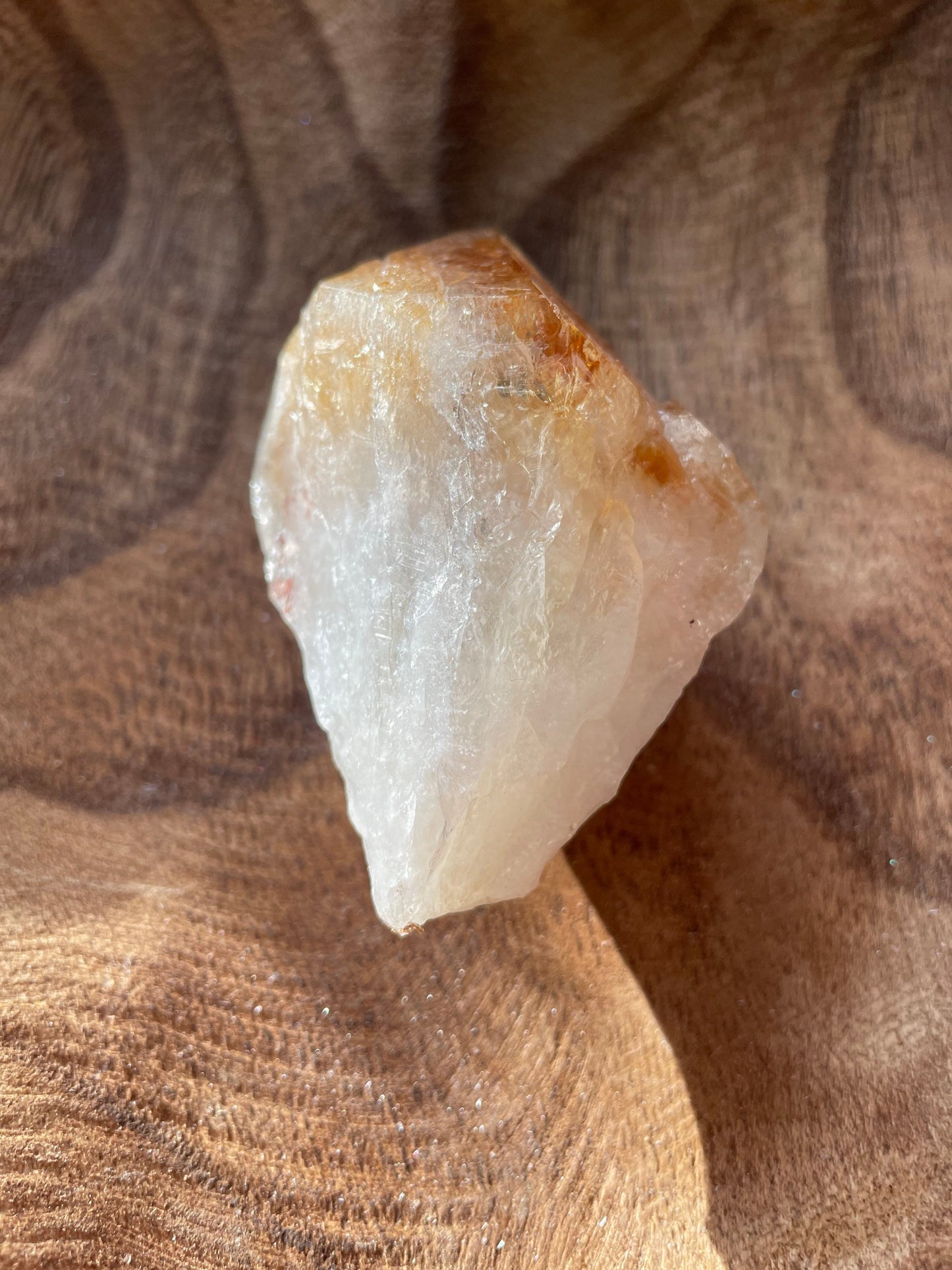 The money stone!! Beautiful citrine point crystal 6.1 ounces