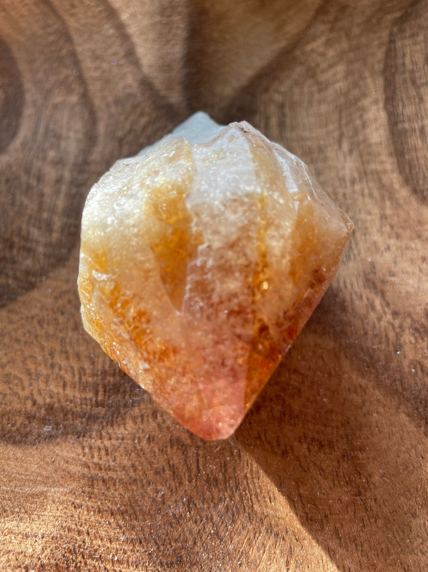 The money stone!! Beautiful citrine point crystal 6.1 ounces