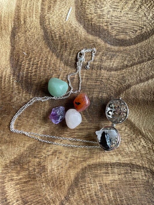 Antique Silver round locket with 6 interchangeable crystals on 16” chain amethyst carnelian aventurine Rose Quartz tourmaline selenite