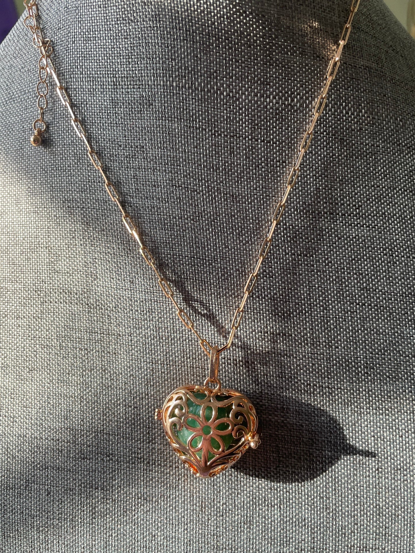 Gold locket with 7 interchangeable crystals on 16+”gold chain