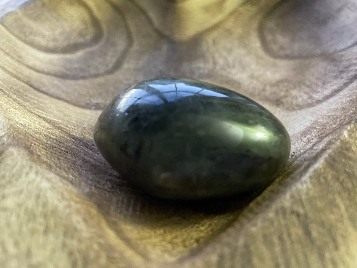 Pretty Labradorite Heart 3.2 ounces With low flash