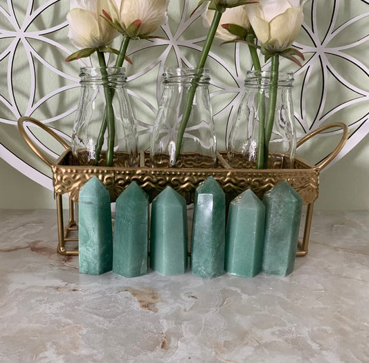 AVENTURINE Point Obelisk Green Aventurine crystal points