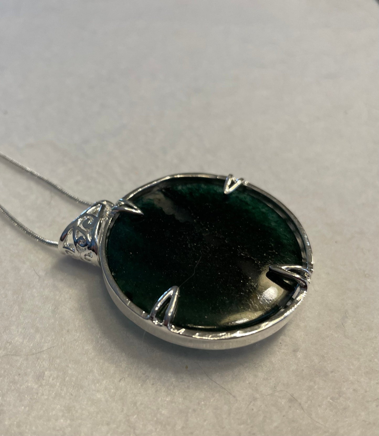 Beautiful Silver round Flower of Life Aventurine crystal necklace on 16+ inch silver plated chain