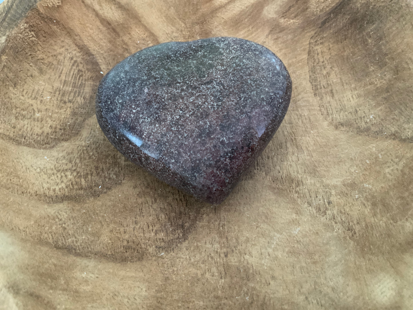 Magnificent Garnet Heart 13.7 Oz  crystal BEAUTIFUL!