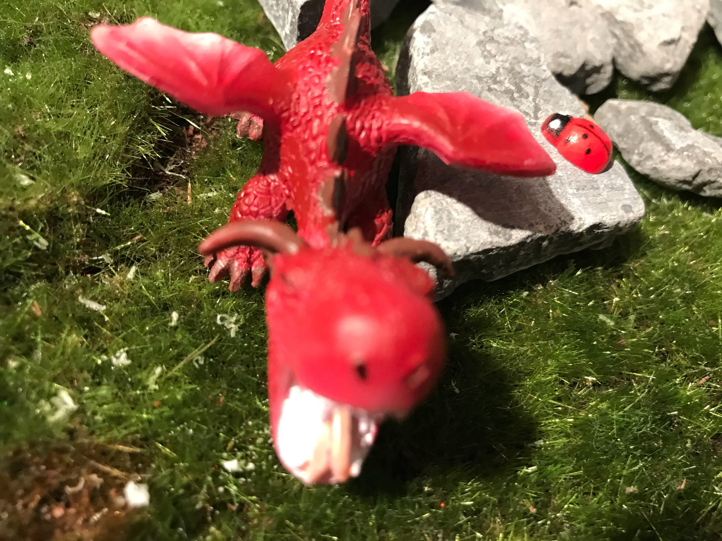 Sweet miniature red roaring dragon, miniature garden supply, fairy garden accessories, terrarium supply