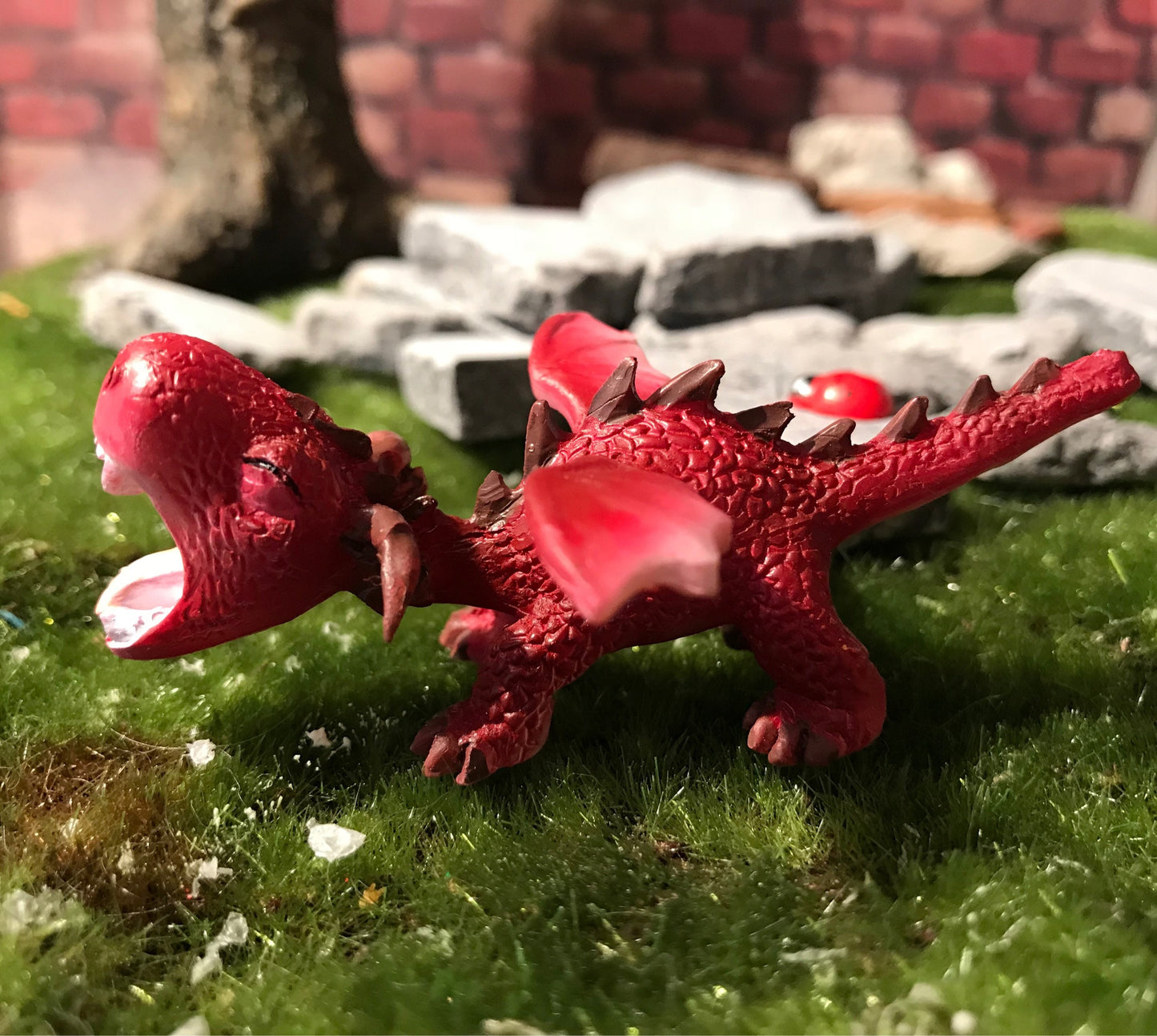 Sweet miniature red roaring dragon, miniature garden supply, fairy garden accessories, terrarium supply