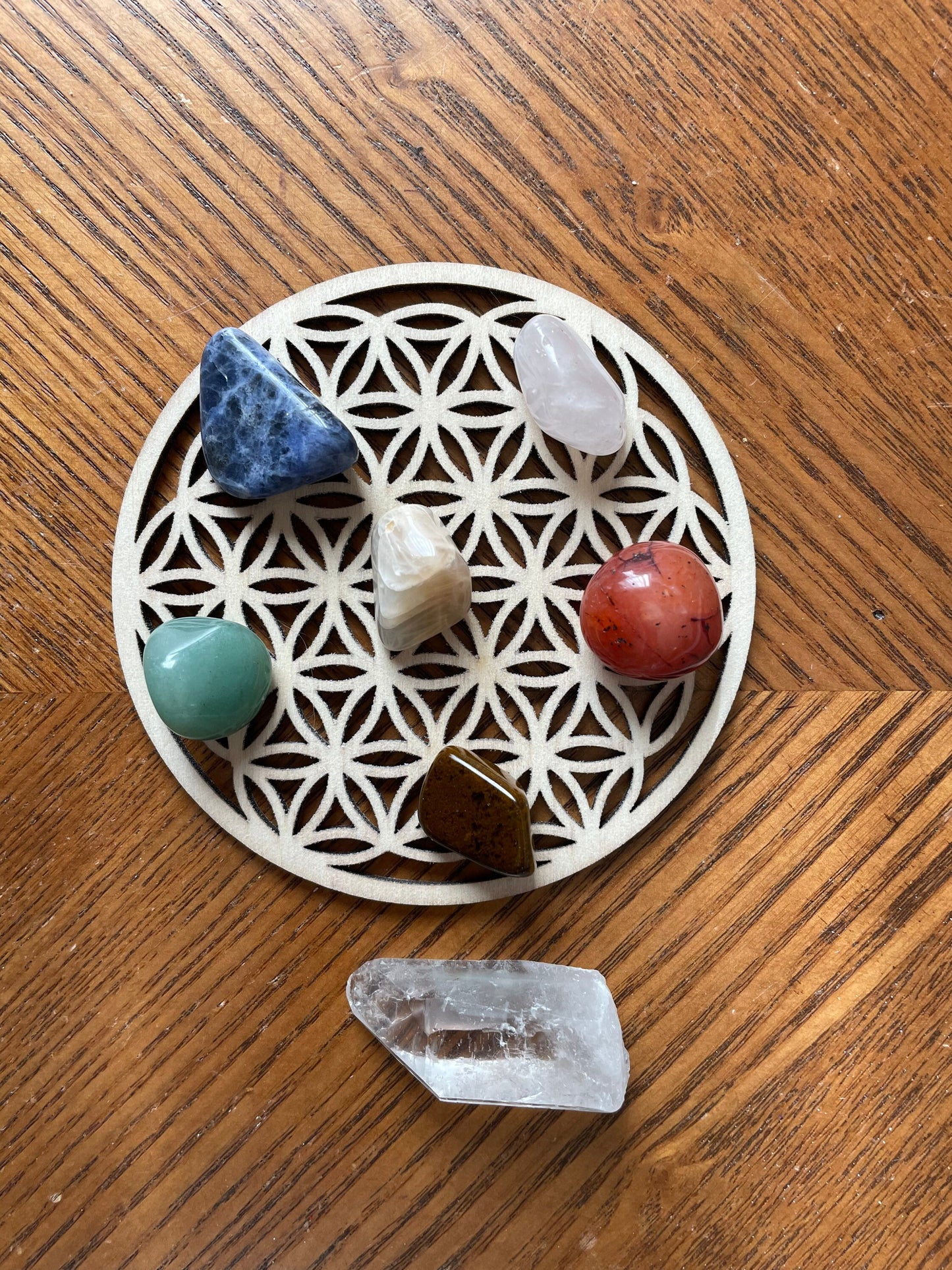 8 piece crystal weight loss set with Flower of Life grid