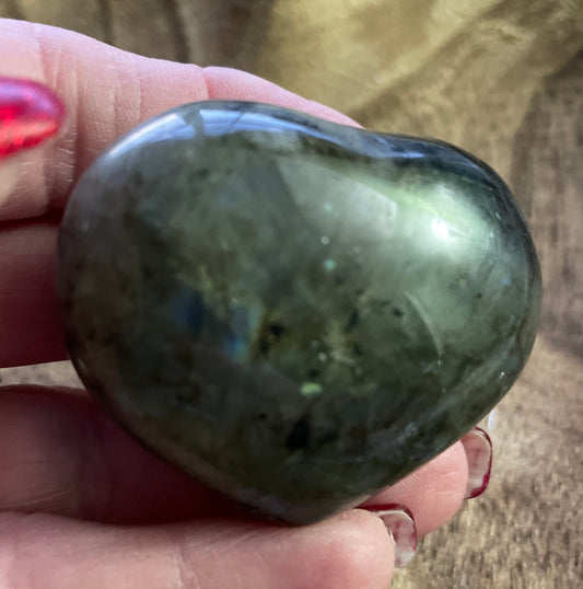 Pretty Labradorite Heart 3.2 ounces With low flash