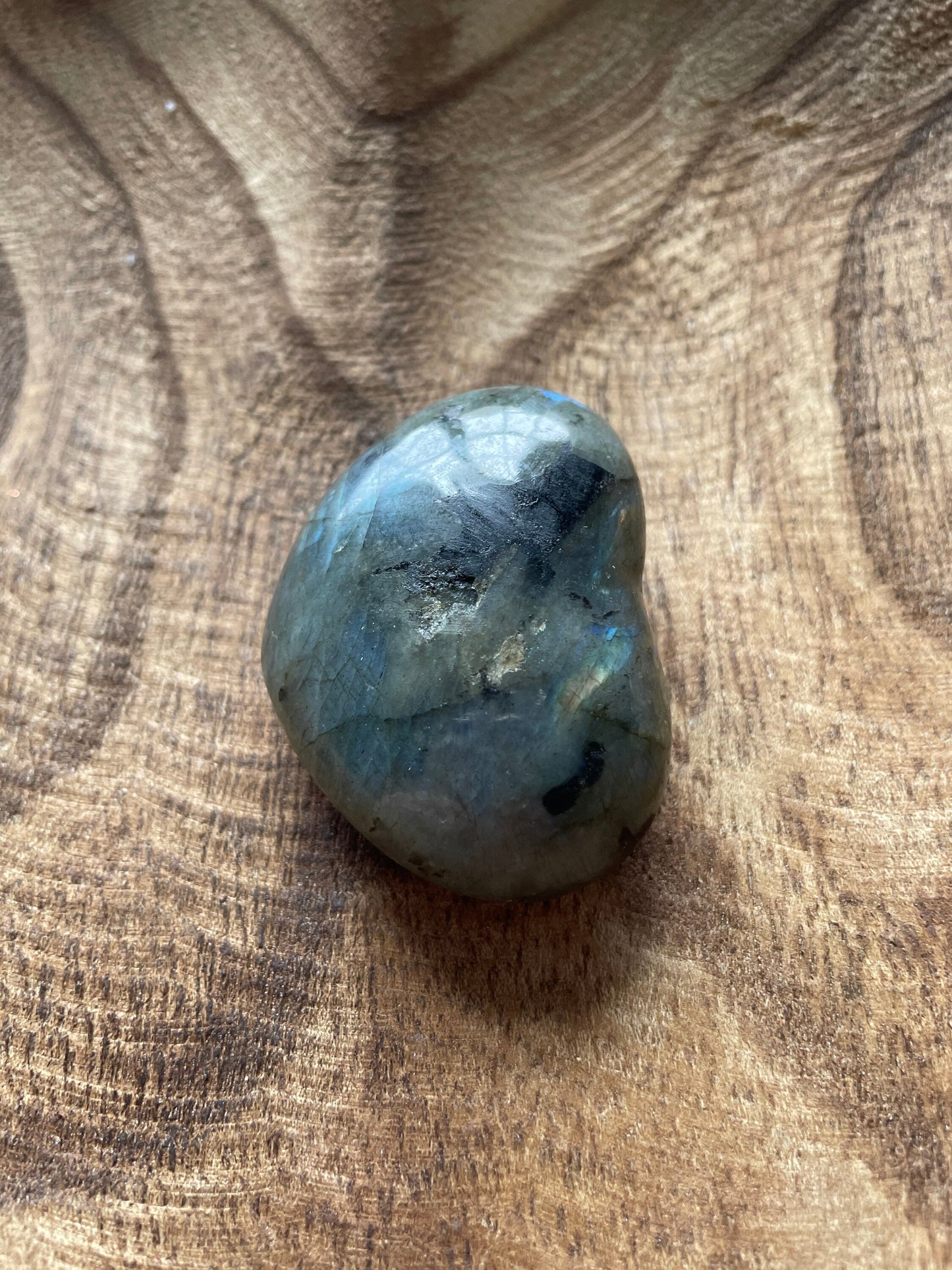 Magnificent Labradorite Heart 2.9 ounces Awesome flash