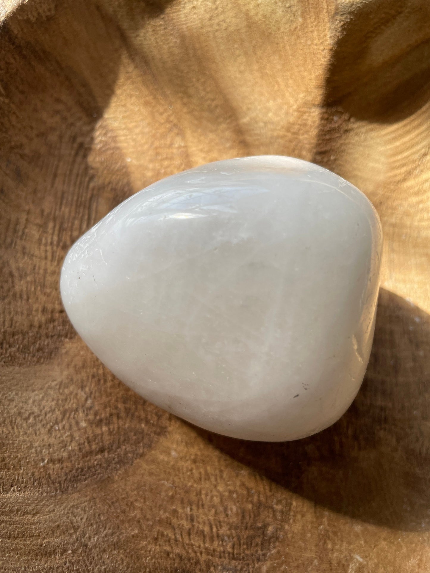 Gorgeous jumbo White Quartz crystal white stones