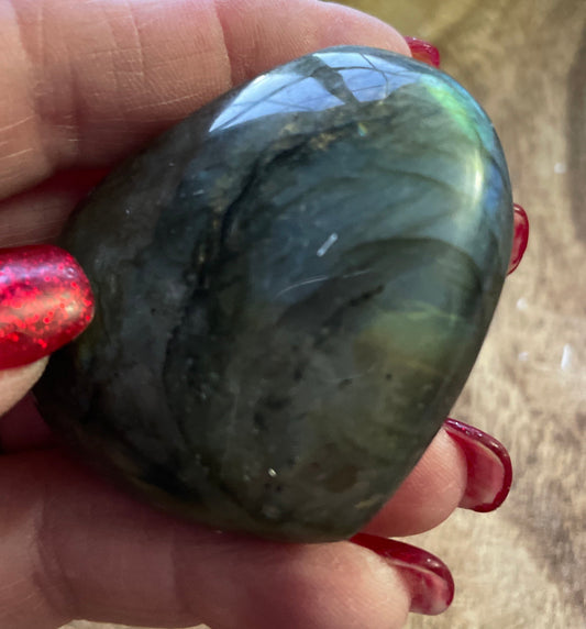 Pretty Labradorite Heart 2.8 ounces With low flash