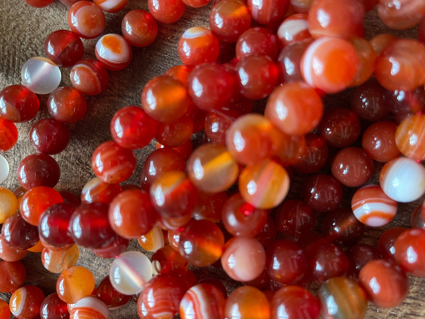 Pretty 8 mm Carnelian crystal bracelet