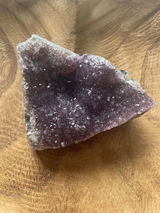 This uniquely shaped Uruguay amethyst cluster is a perfect gift for any Aquarius or February birthday.