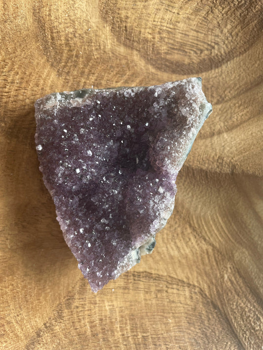 This uniquely shaped Uruguay amethyst cluster is a perfect gift for any Aquarius or February birthday.