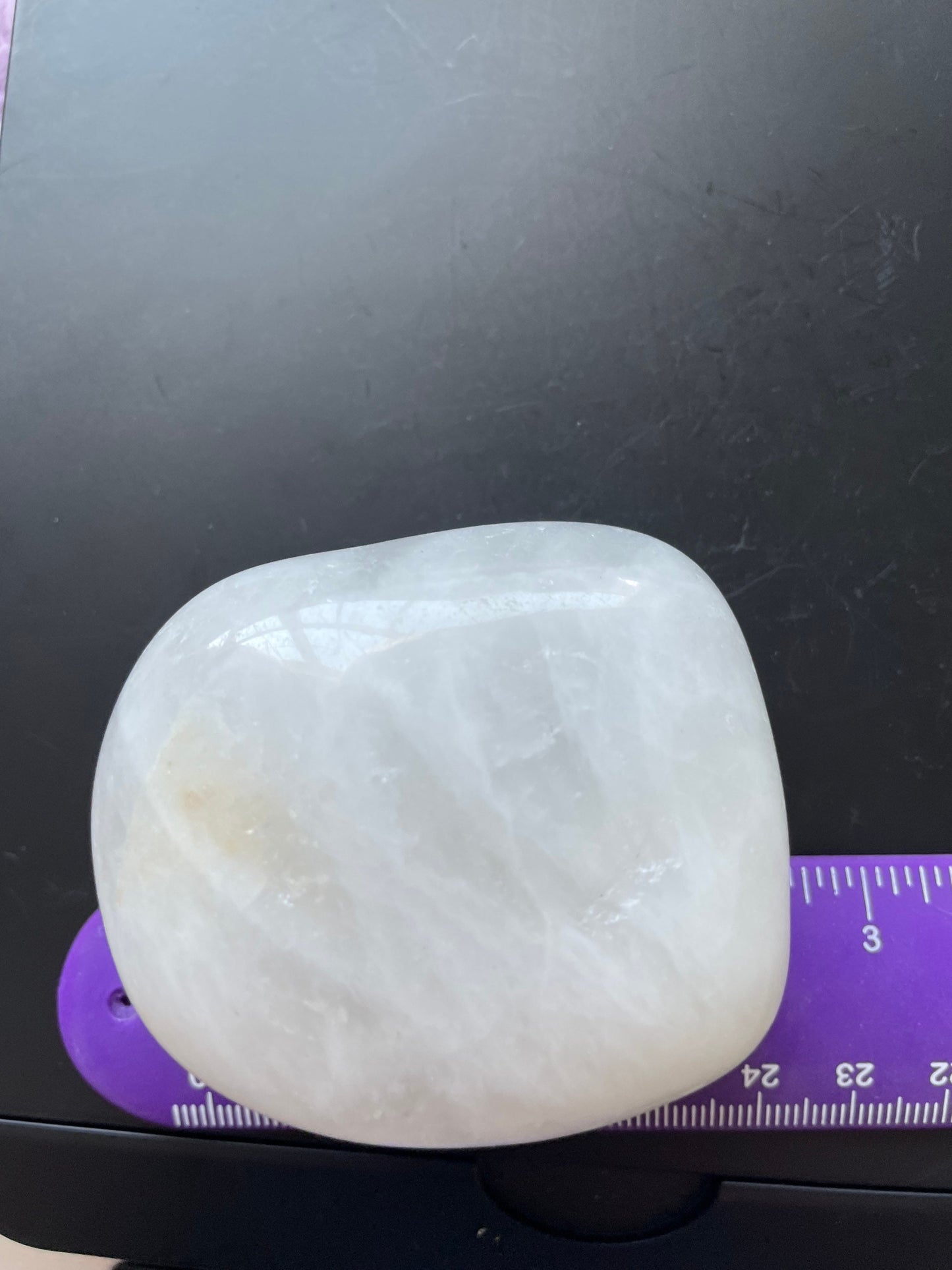 Beautiful jumbo white Quartz jumbo size