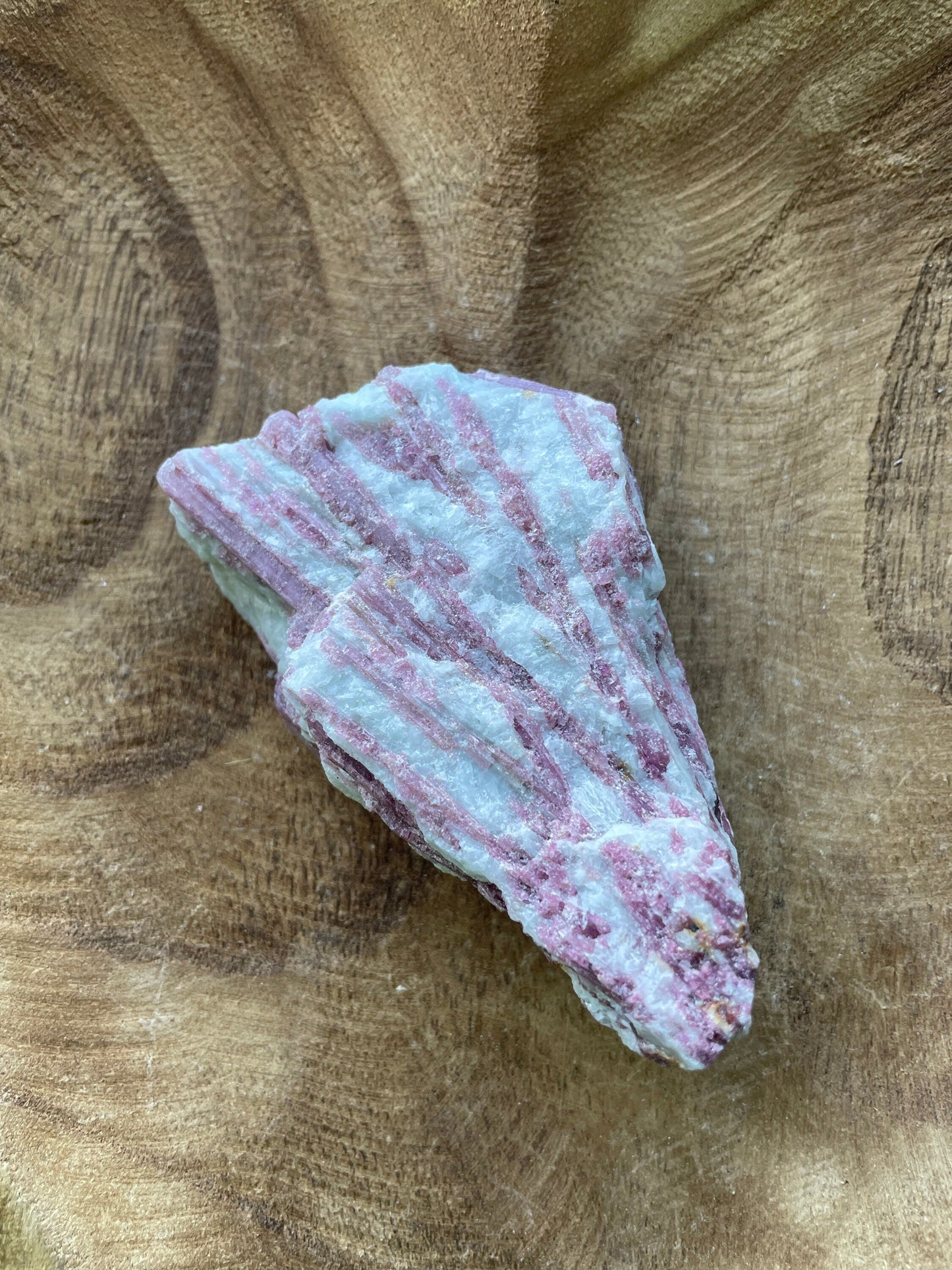 Beautiful raw pink tourmaline 9.1 ounces!!