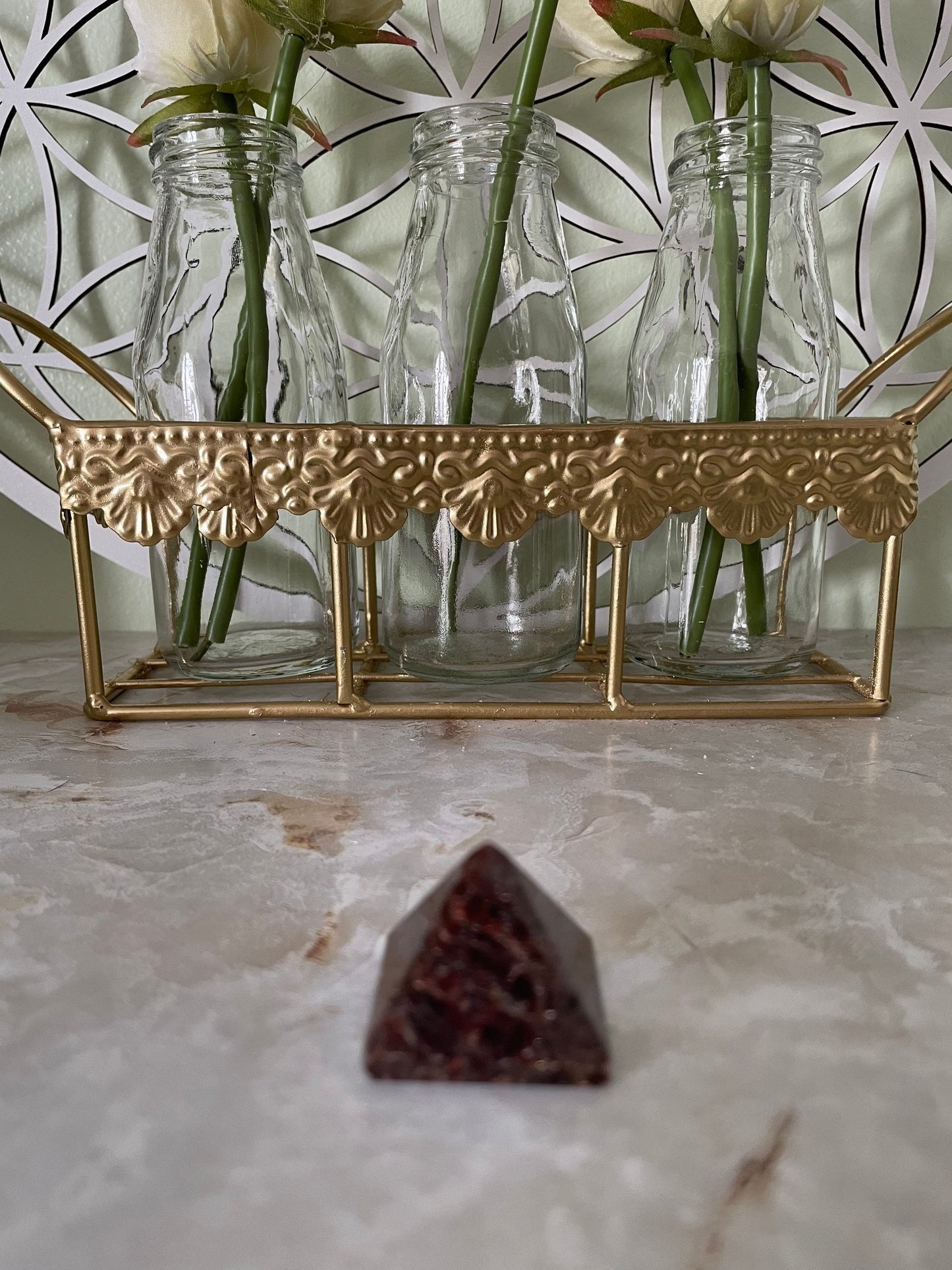 Beautiful Garnet Pyramid 1 inch lovely color