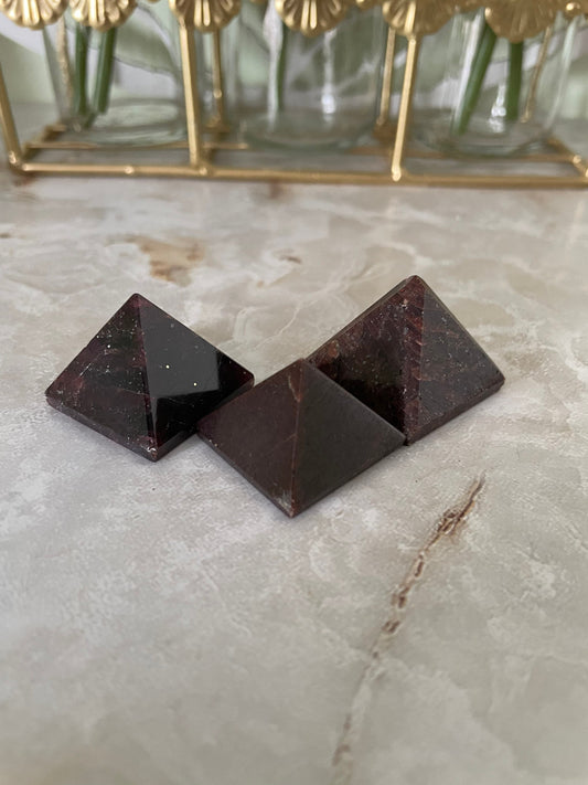 Beautiful Garnet Pyramid 1 inch lovely color