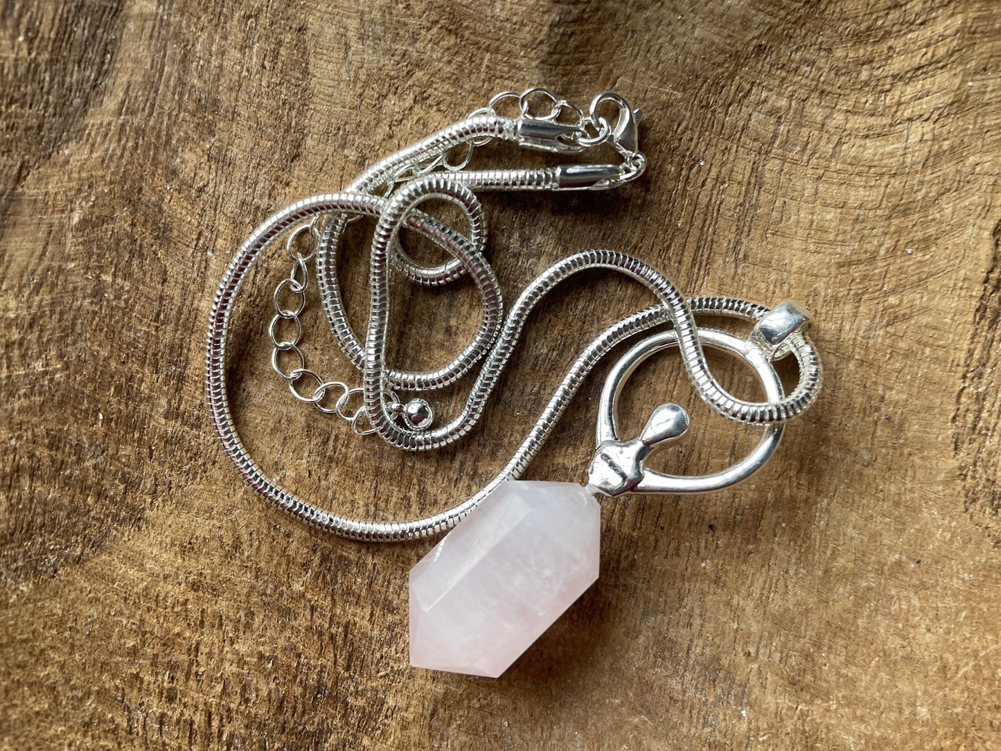 Beautiful Rose Quartz Goddess Pendant Vogel Point with silver plated chain
