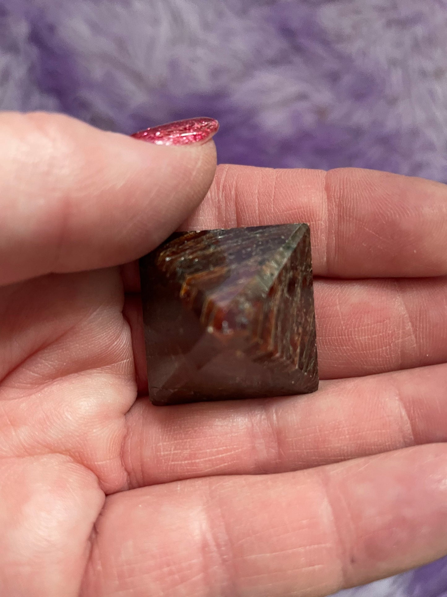 Beautiful Garnet Pyramid 1 inch lovely color