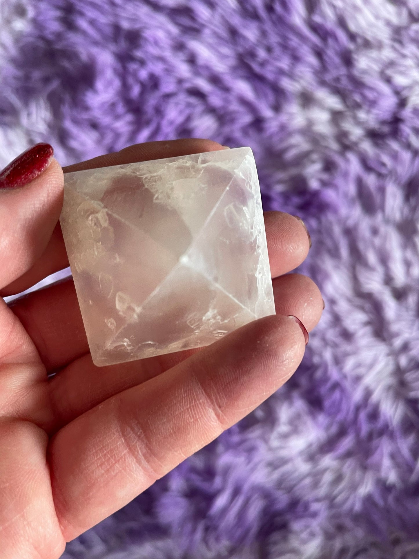Beautiful Gemstone Carving Pyramid 30-40mm White Selenite