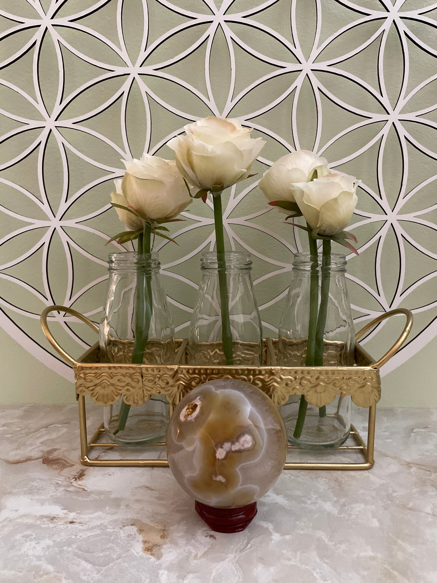 Flower Agate Sphere weighs nearly 1 pound