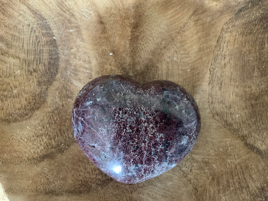 Magnificent Garnet Heart 13.4 Oz  crystal BEAUTIFUL!